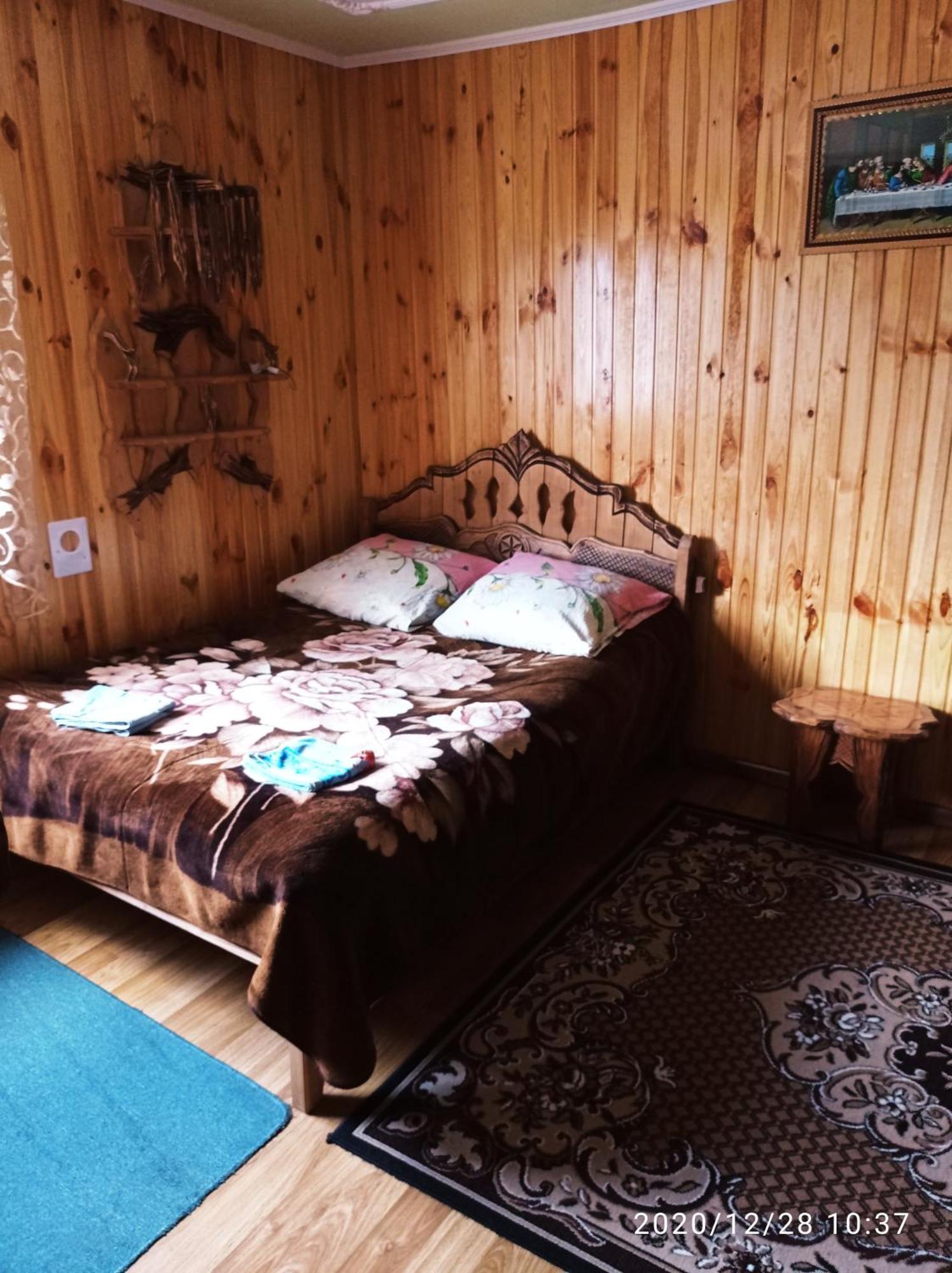 "Різьбярська Садиба" Slavske Habitación foto