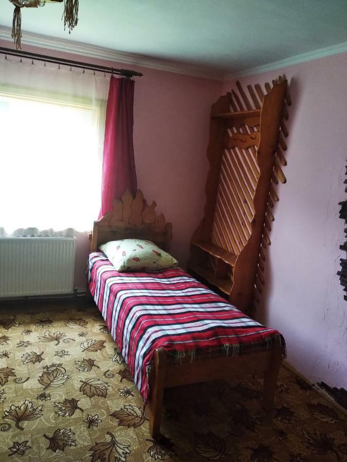 "Різьбярська Садиба" Slavske Exterior foto